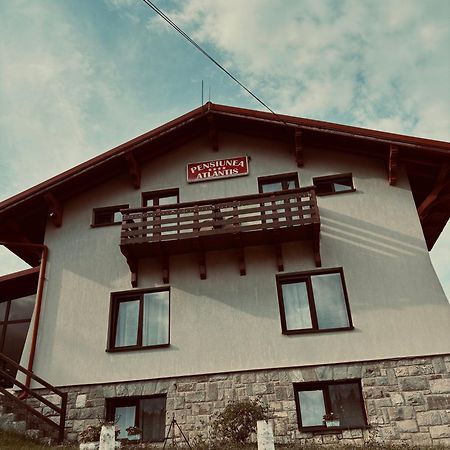 Pensiunea Atlantis Buşteni Екстериор снимка